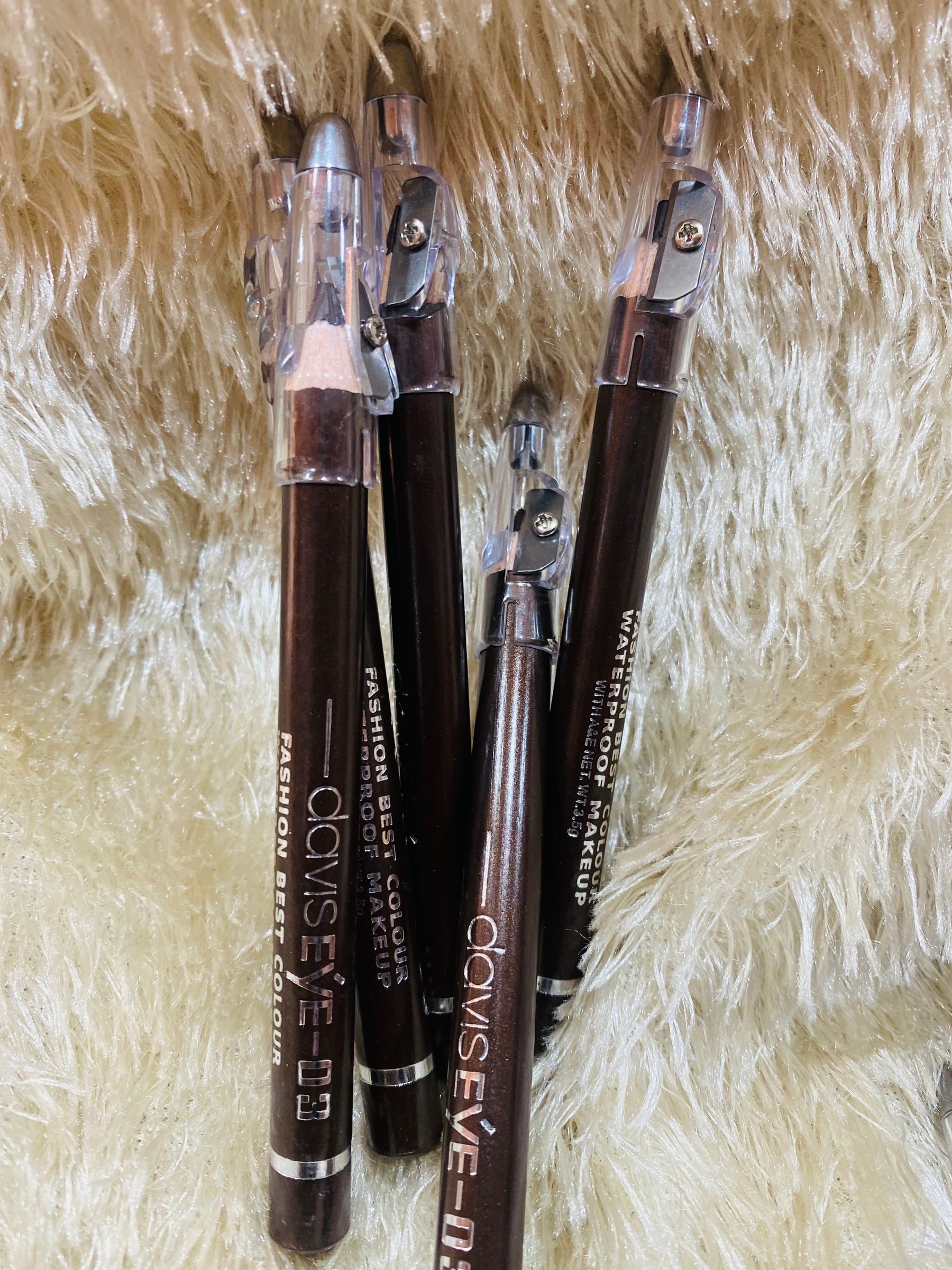 Davis Lip Liner Pencil in Brown or Burgundy