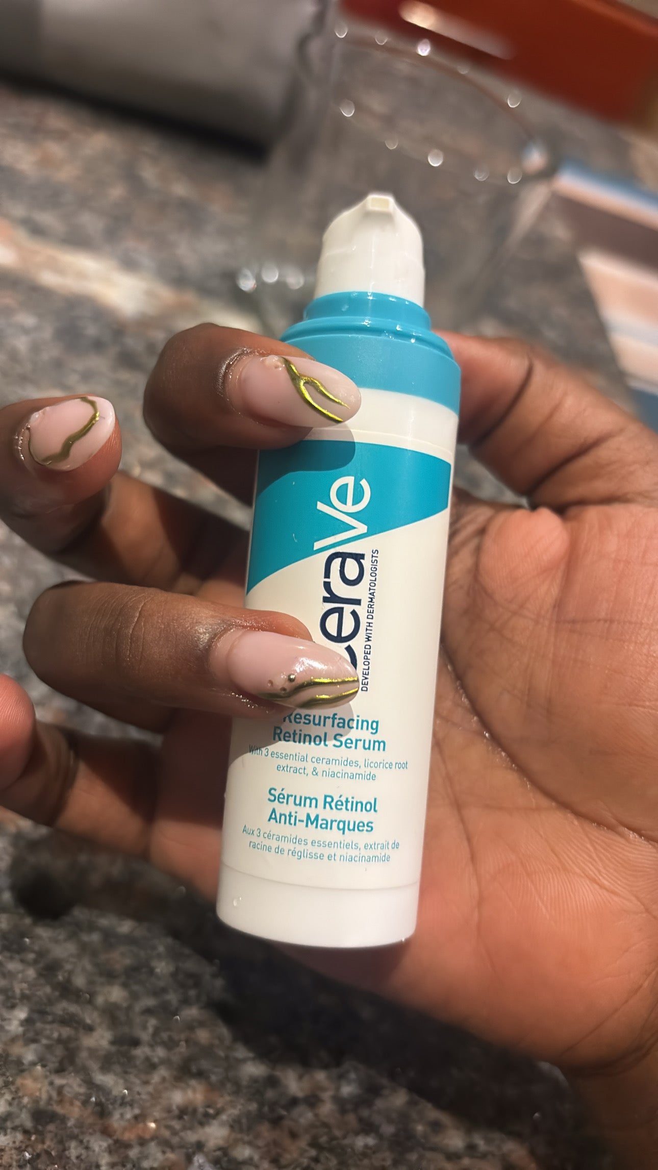 CeraVe Resurfacing Retinol Face Serum with Ceramides & Niacinamide for Blemish-Prone Skin 30ml