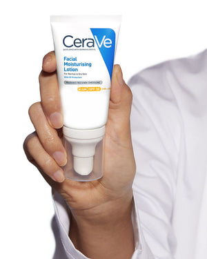 CeraVe AM Facial Moisturising Lotion SPF30 with UV Protection Sunscreen moisturizer for Normal to Dry Skin 52ml