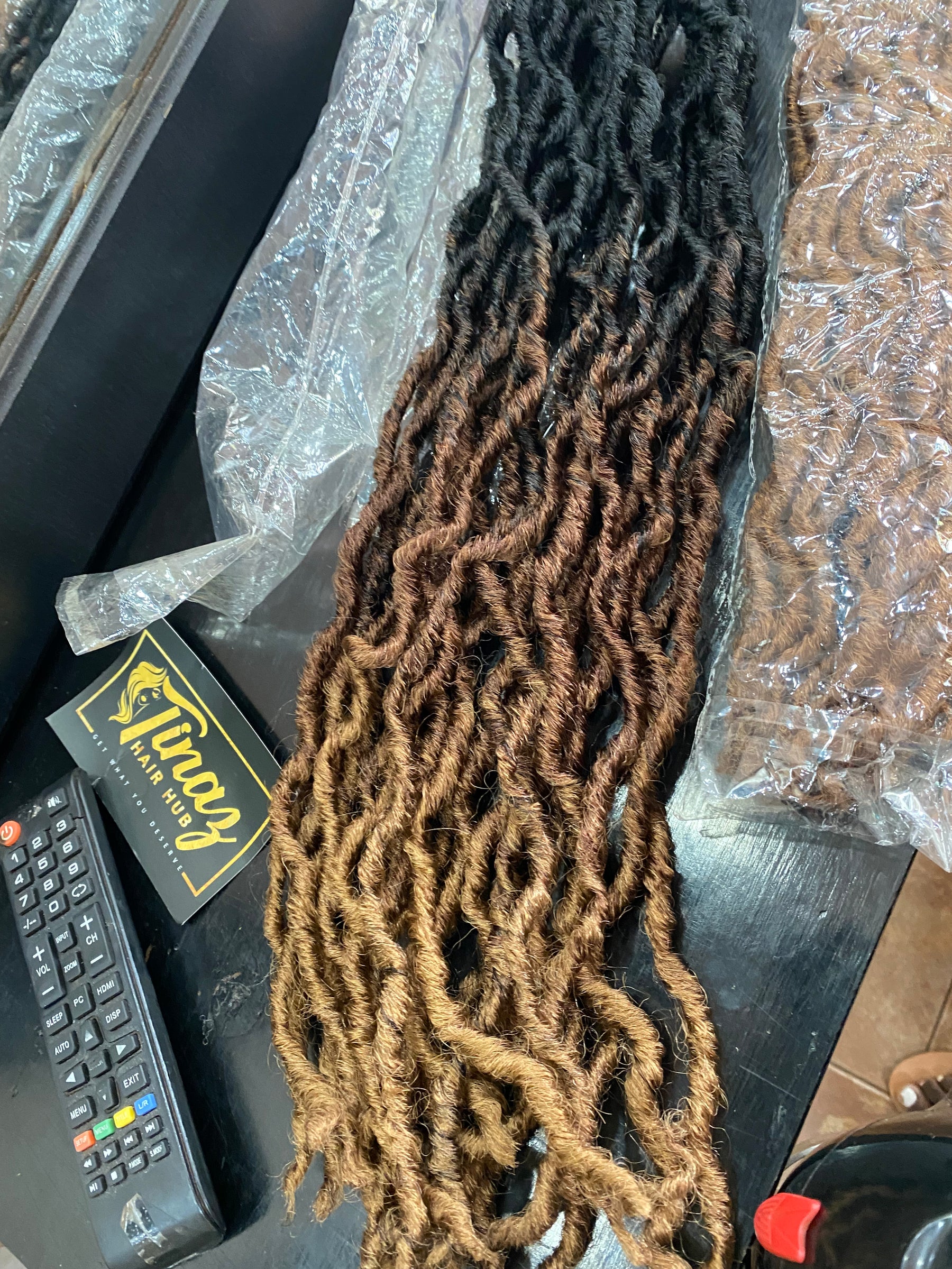 Deveaux Effect Hair